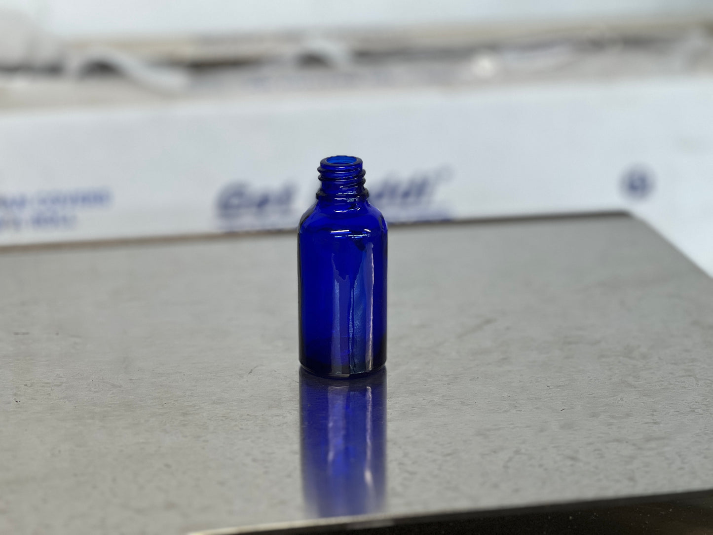 30ml Cobalt Blue Euro Round Bottle 18-415 (330/case)